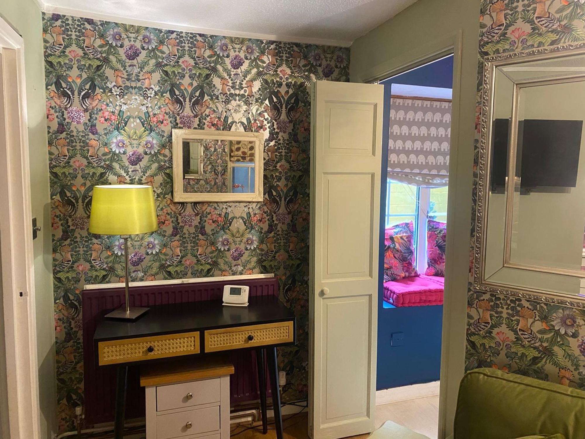 Quiet Lower Floor 2 Bed City Apartment With Private Patio Garden Bath Esterno foto