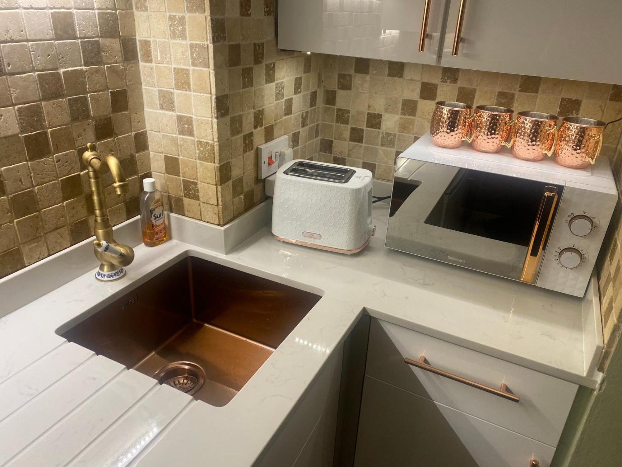Quiet Lower Floor 2 Bed City Apartment With Private Patio Garden Bath Esterno foto