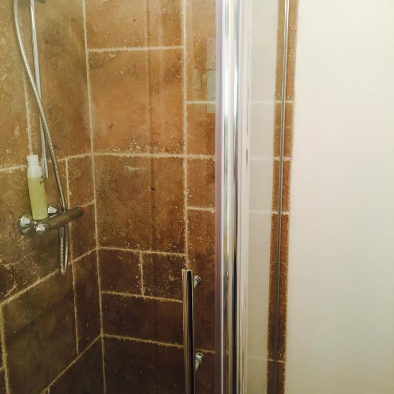 Quiet Lower Floor 2 Bed City Apartment With Private Patio Garden Bath Esterno foto