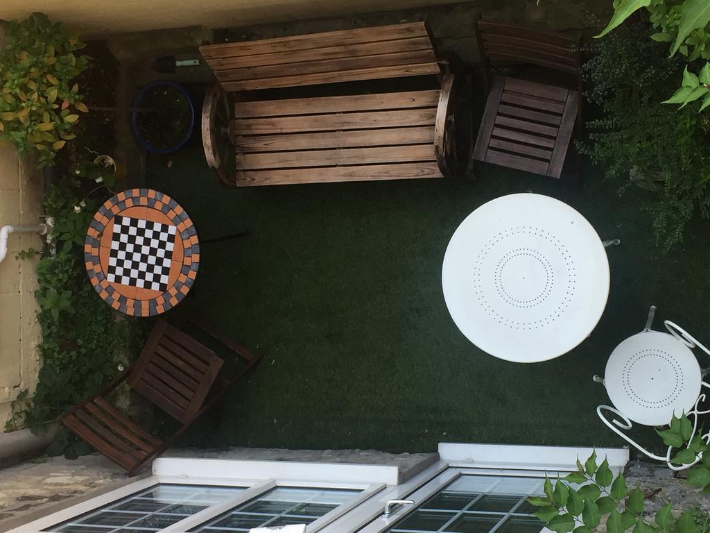 Quiet Lower Floor 2 Bed City Apartment With Private Patio Garden Bath Esterno foto