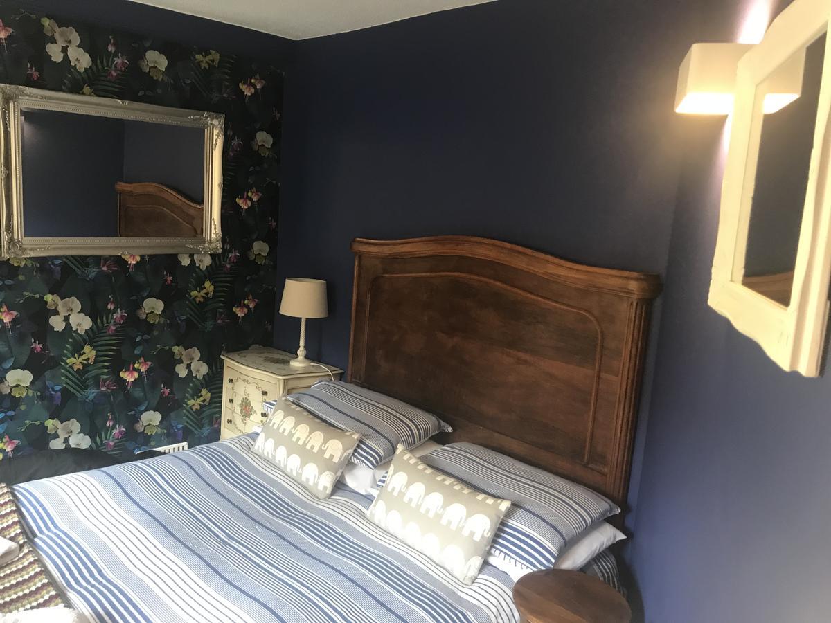 Quiet Lower Floor 2 Bed City Apartment With Private Patio Garden Bath Esterno foto